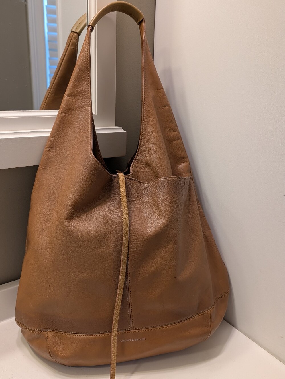 🤎 Vintage Lucky Brand Mia Classic Leather Hobo Shoulder Satchel Bag in Cognac - Picture 4 of 16
